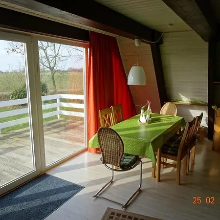 Nurdachhaus Piratenweg 131 *