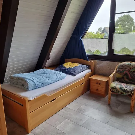 Nurdachhaus Piratenweg 131 *